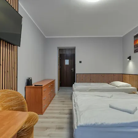 Πανσιόν Swierkowa 3*