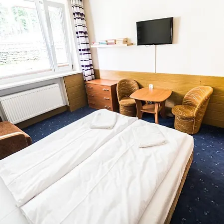Swierkowa 3*